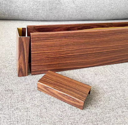 300x300x3000mm U Baffle ความหนาของฝ้าเพดาน 0.5mm ขนาดที่กำหนดเอง