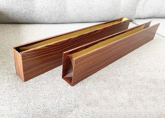 300x300x3000mm U Baffle ความหนาของฝ้าเพดาน 0.5mm ขนาดที่กำหนดเอง