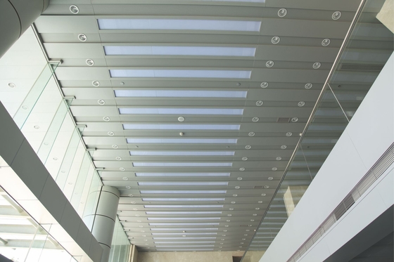 อลูมิเนียมอัลลอยด์ H Strip ฝ้าเพดาน 500x30x3000mm สำหรับห้างสรรพสินค้า