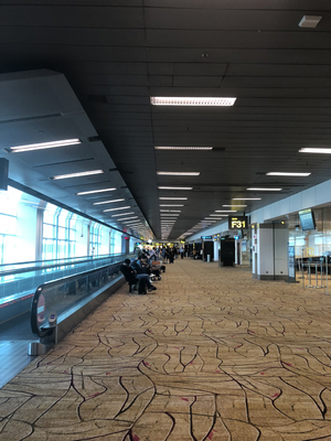 เพดานโลหะอลูมิเนียมสี G Strip ที่ปรับแต่งได้สำหรับสถานีรถไฟใต้ดิน