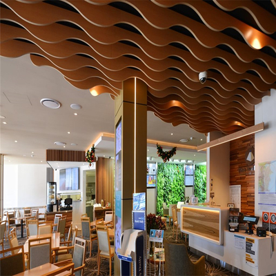 ฝ้าเพดานอลูมิเนียม Baffle Wave ในการออกแบบแฟนซีสำหรับห้างสรรพสินค้า