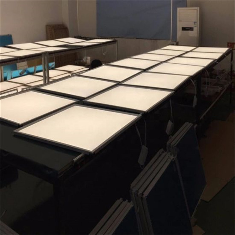 600x600mm ไฟเพดาน LED โรงงานกรอบอลูมิเนียม